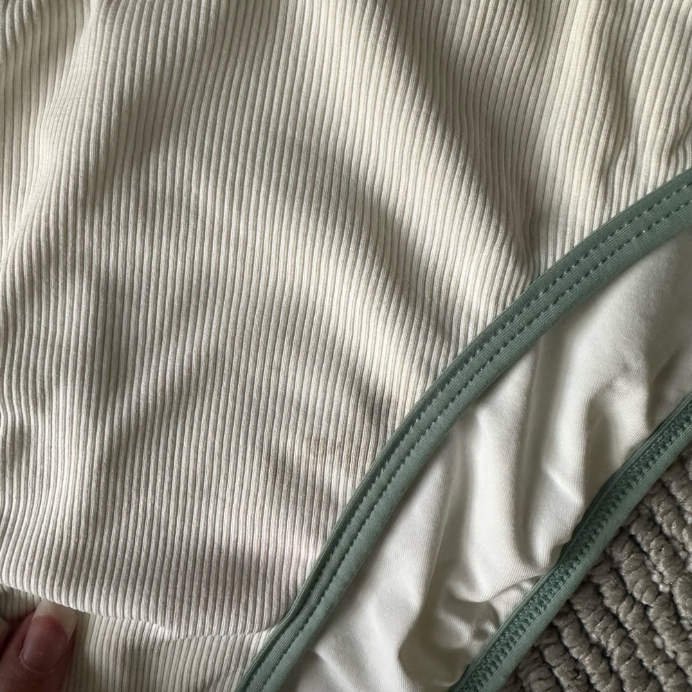 Lspace bikini - Picture 6 of 6